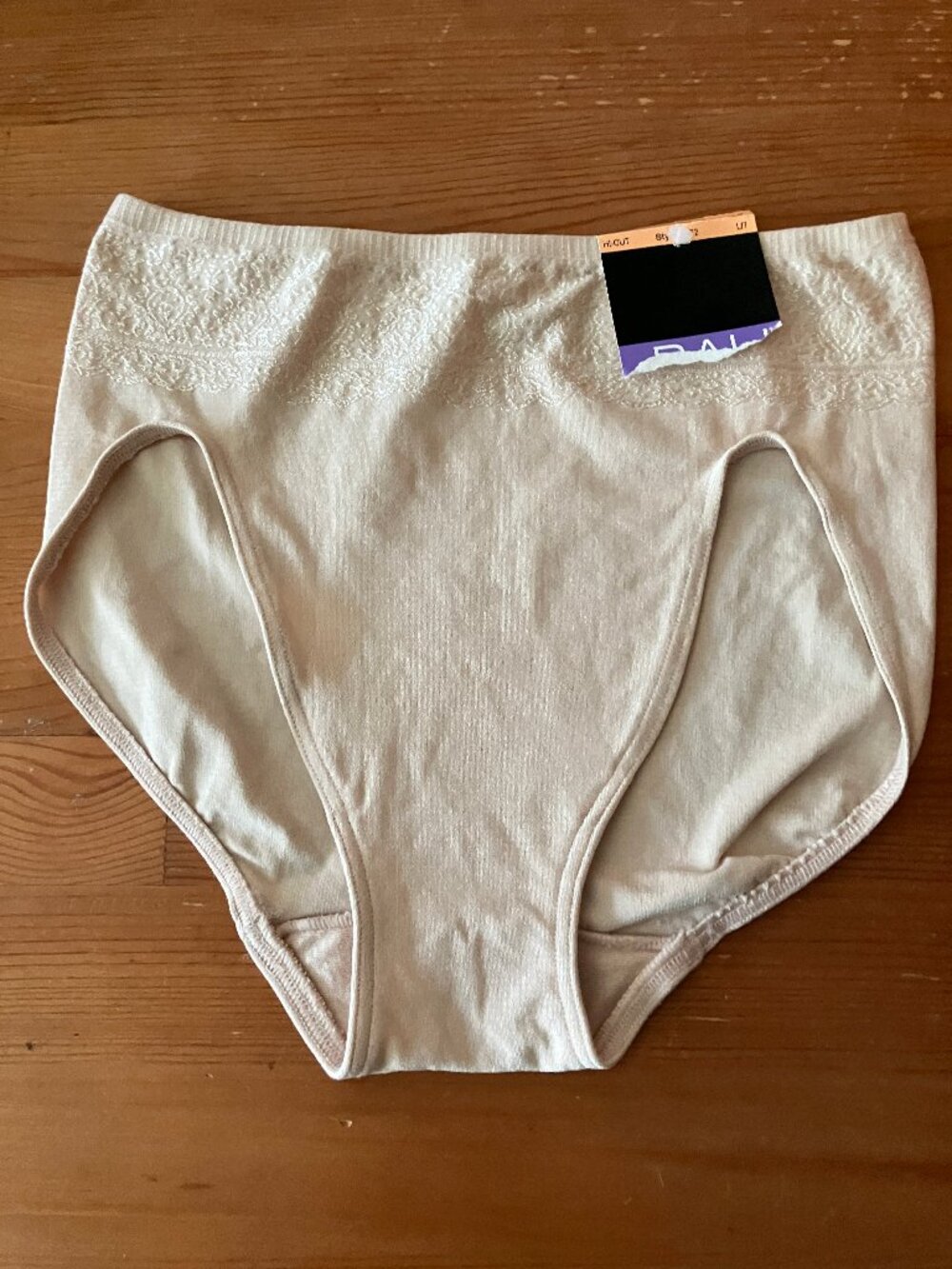 BALI Ladies' panties Hi-cut Beigr color Size L/7
